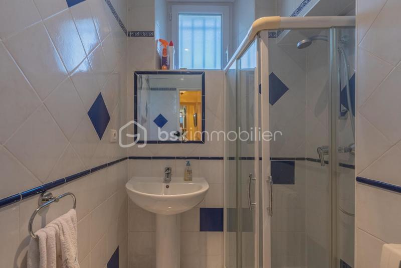 Demeure - 208 m² - 7 pièces