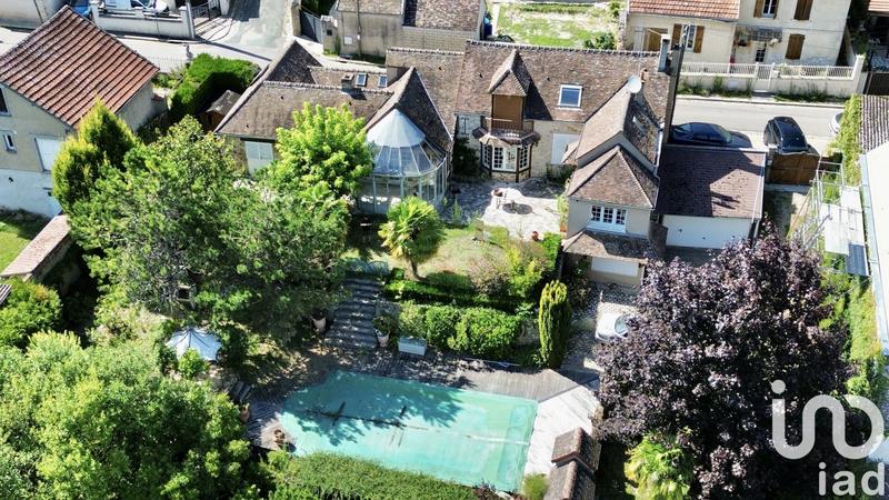 Maison - 210 m² - 8 pièces