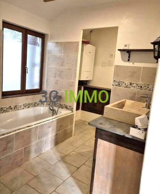 Maison en pierre - 130 m² - 5 pièces