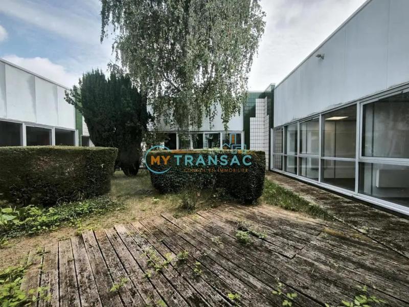 Local d'activités - 320 m²