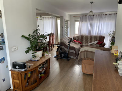 Appartement - 100 m² - 5 pièces