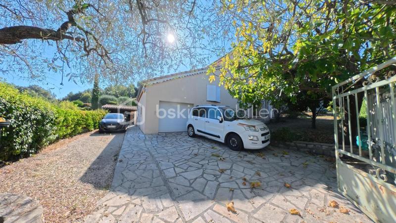 Maison - 180 m² - 6 pièces