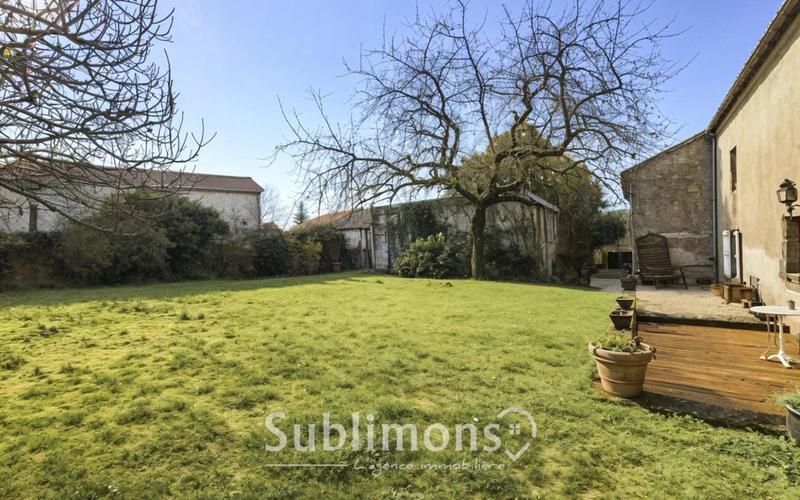 Maison ancienne - 200 m² - 8 pièces