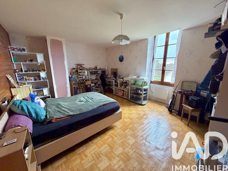 Maison de village - 159 m² - 7 pièces