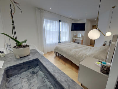 Villa - 218 m² - 6 pièces