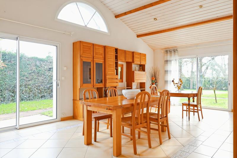 Maison - 195 m² - 8 pièces