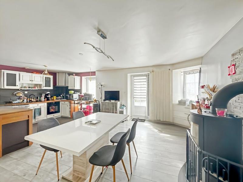 Maison - 108 m² - 4 pièces