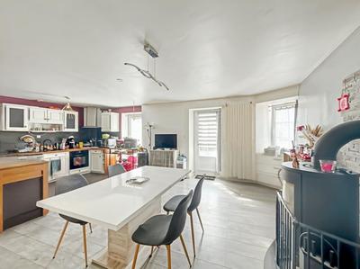 Maison - 108 m² - 4 pièces