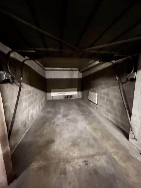 Parking / Garage - 10 m²