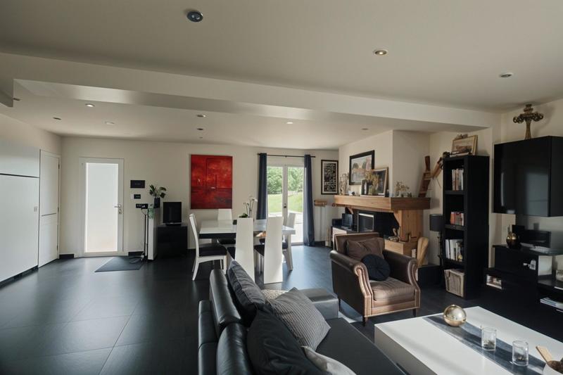 Maison - 147 m² - 6 pièces