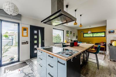 Maison - 96 m² - 4 pièces