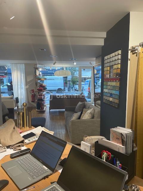 Local commercial - 89 m² - 1 pièce