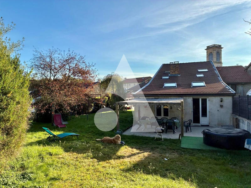 Maison - 176 m² - 6 pièces