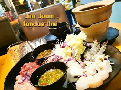 Moom thai restaurant