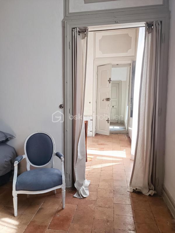 Hôtel particulier - 247 m² - 6 pièces