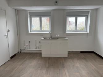 Maison de ville - 80 m² - 4 pièces