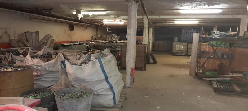 Entrepôt - 4 076 m² - 10 pièces