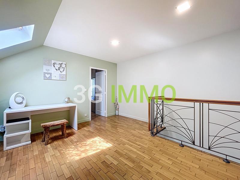 Maison traditionnelle - 131 m² - 5 pièces