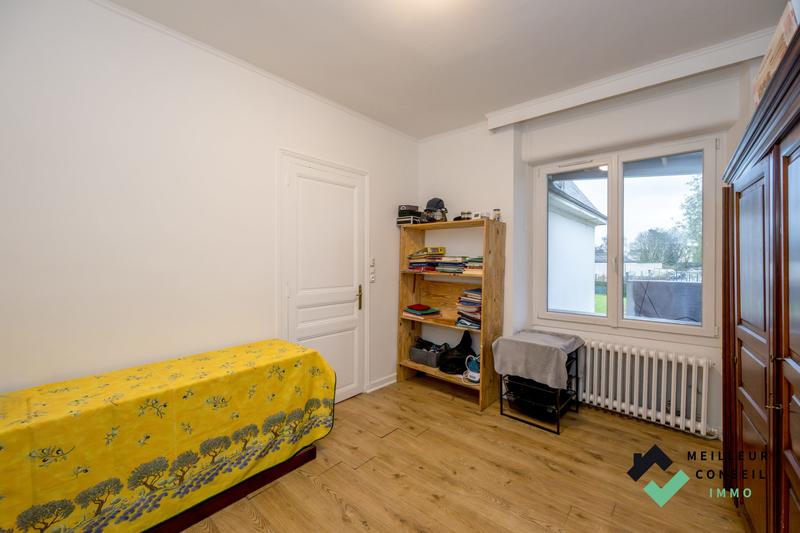 Maison - 180 m² - 6 pièces