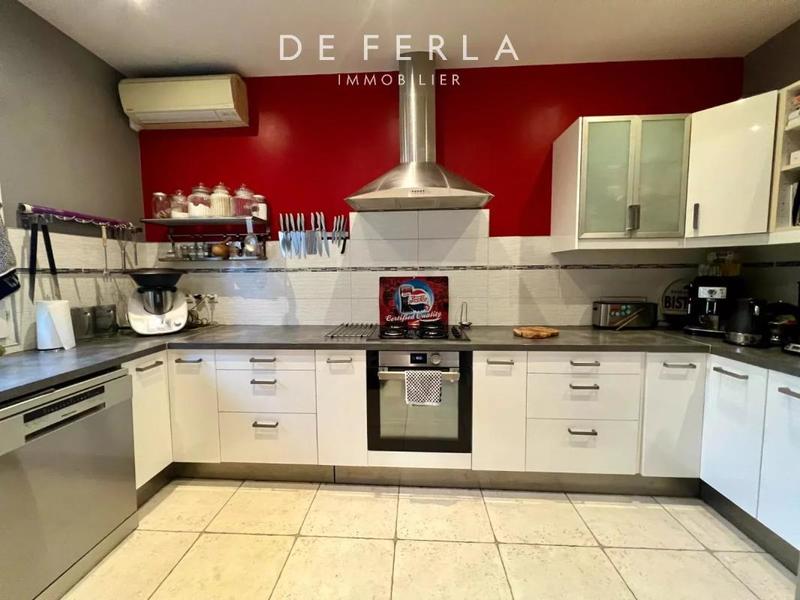 Maison - 140 m² - 6 pièces