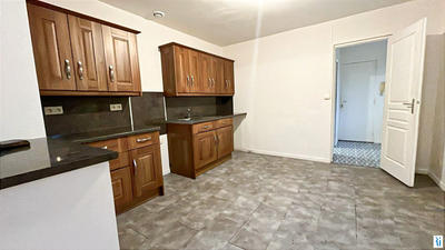 Appartement - 84 m² - 5 pièces