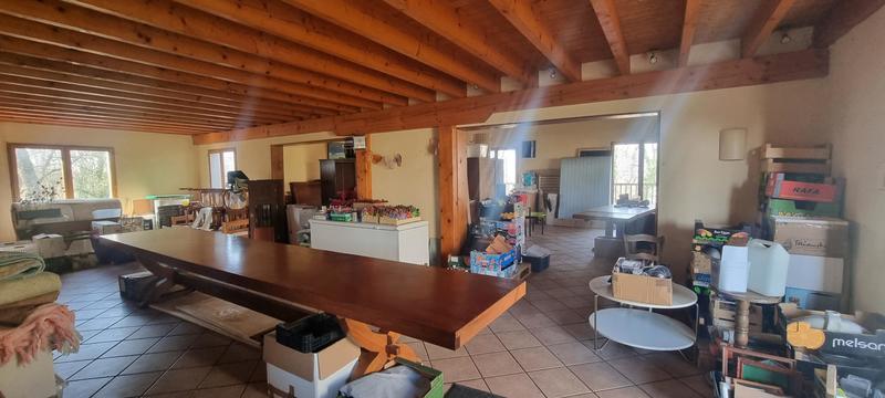 Maison - 360 m² - 10 pièces