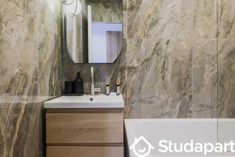 Appartement - 85 m² - 3 pièces