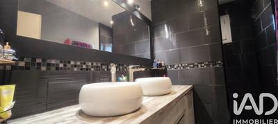 Maison - 88 m² - 4 pièces