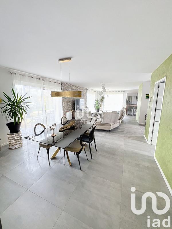 Maison - 146 m² - 6 pièces