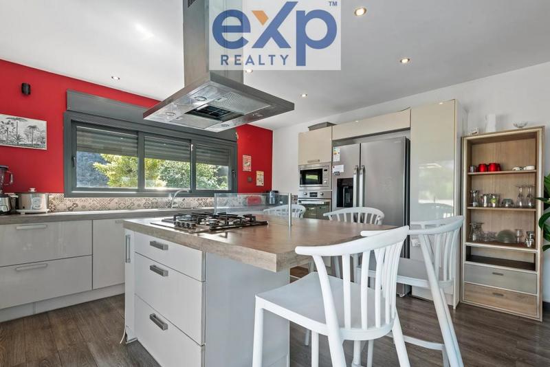 Villa - 140 m² - 7 pièces