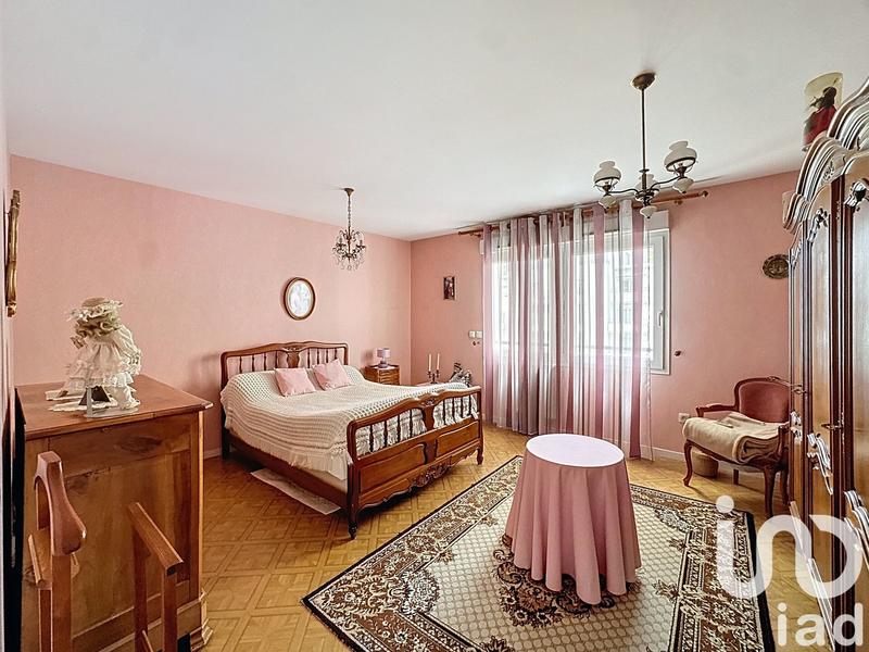 Appartement - 80 m² - 4 pièces