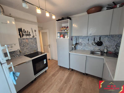 Appartement - 100 m² - 5 pièces