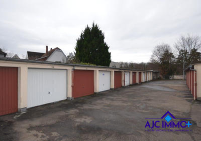 Parking / Garage - 14 m²