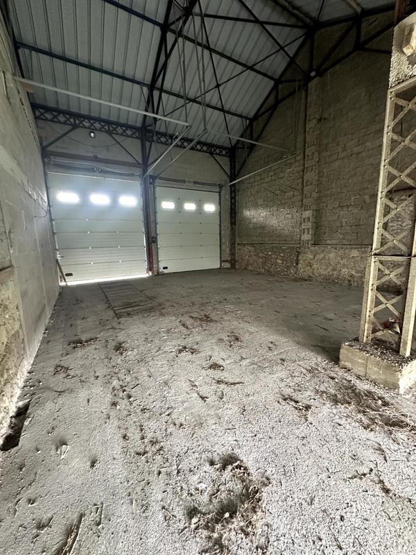 Immeuble - 200 m² - 2 pièces