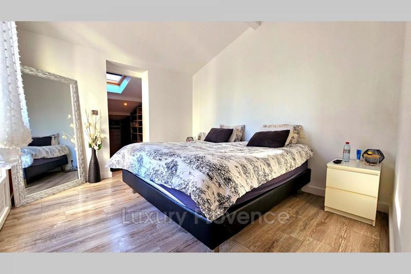 Villa - 164 m² - 5 pièces