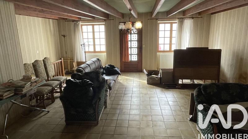 Maison - 230 m² - 11 pièces