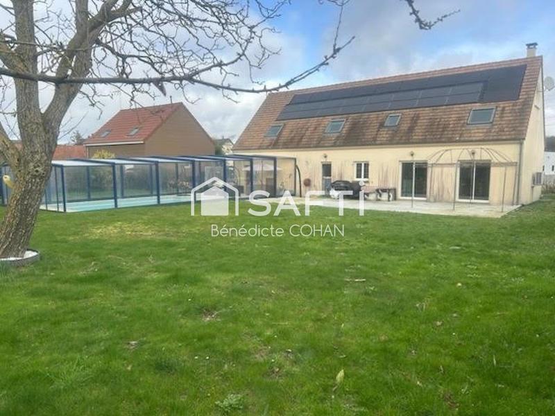 Maison - 250 m² - 10 pièces