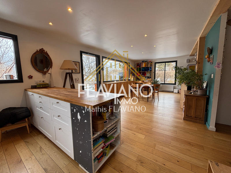 Maison - 133 m² - 5 pièces