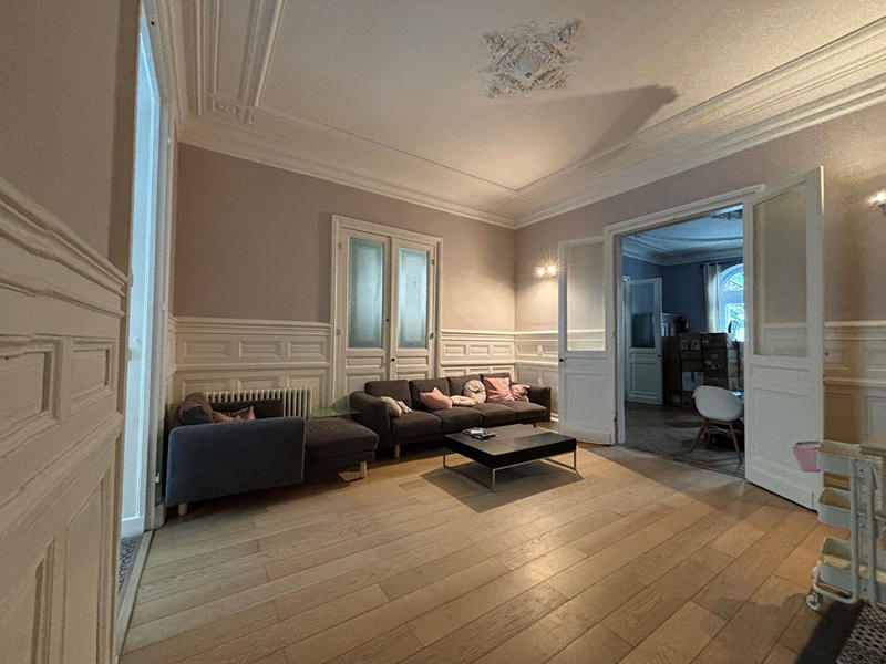 Maison - 236 m² - 5 pièces