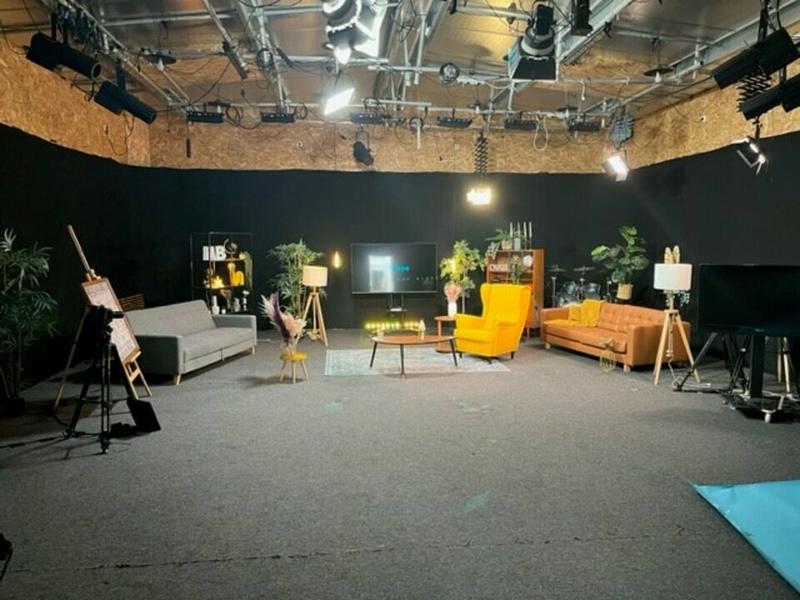 Local d'activité / Entrepôt - 826 m²