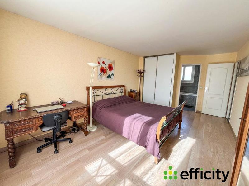 Pavillon - 147 m² - 8 pièces