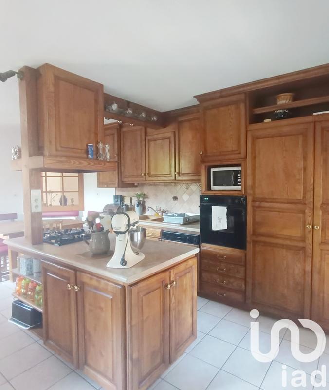 Maison - 276 m² - 8 pièces