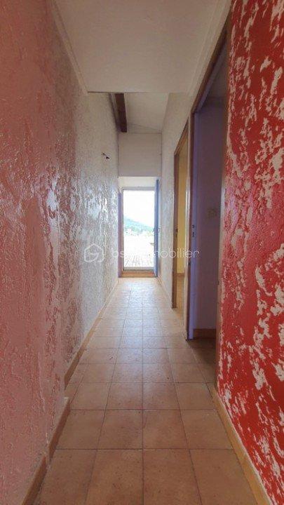 Propriété - 166 m² - 9 pièces