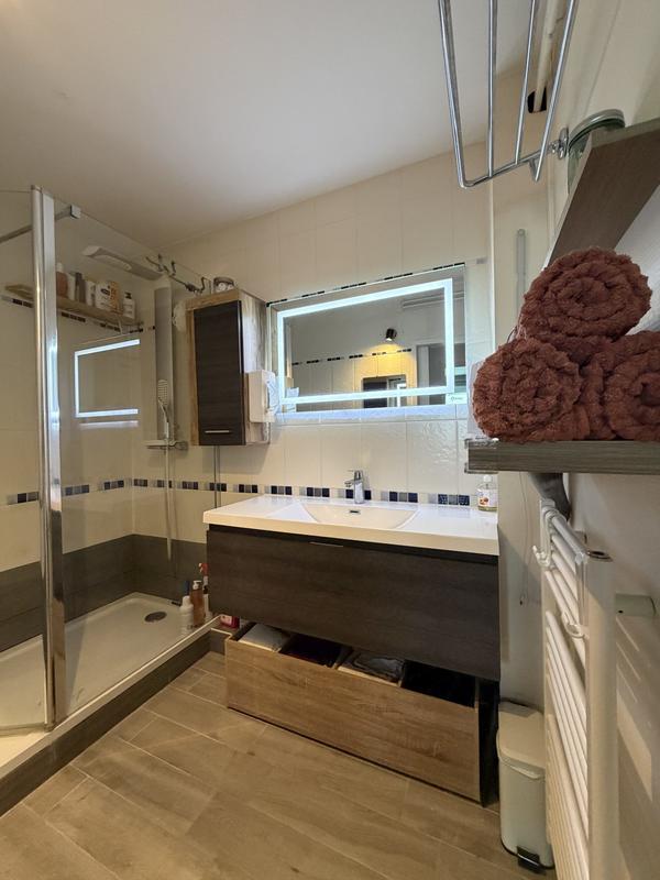 Appartement - 77 m² - 4 pièces