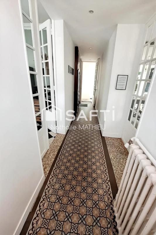 Maison - 200 m² - 7 pièces