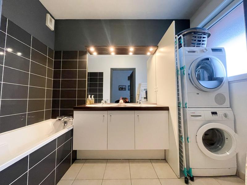 Appartement - 85 m² - 3 pièces