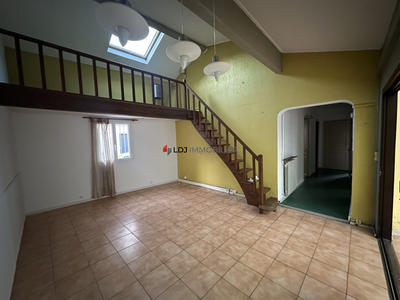 Maison - 96 m² - 4 pièces