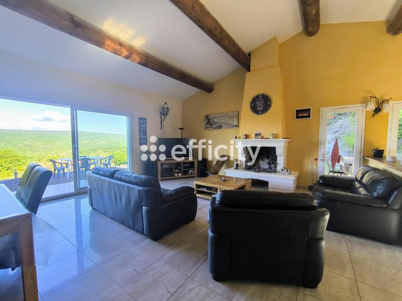 Villa - 176 m² - 6 pièces