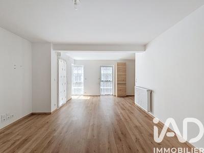 Appartement - 82 m² - 4 pièces