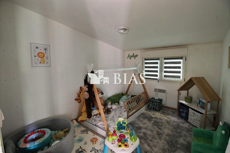 Maison - 89 m² - 5 pièces